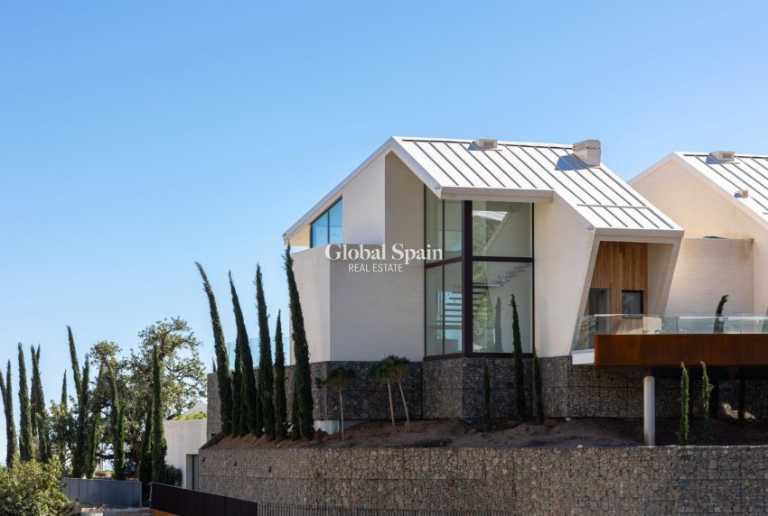 Nueva construcción  - CASA -
FUENGIROLA - Higueron