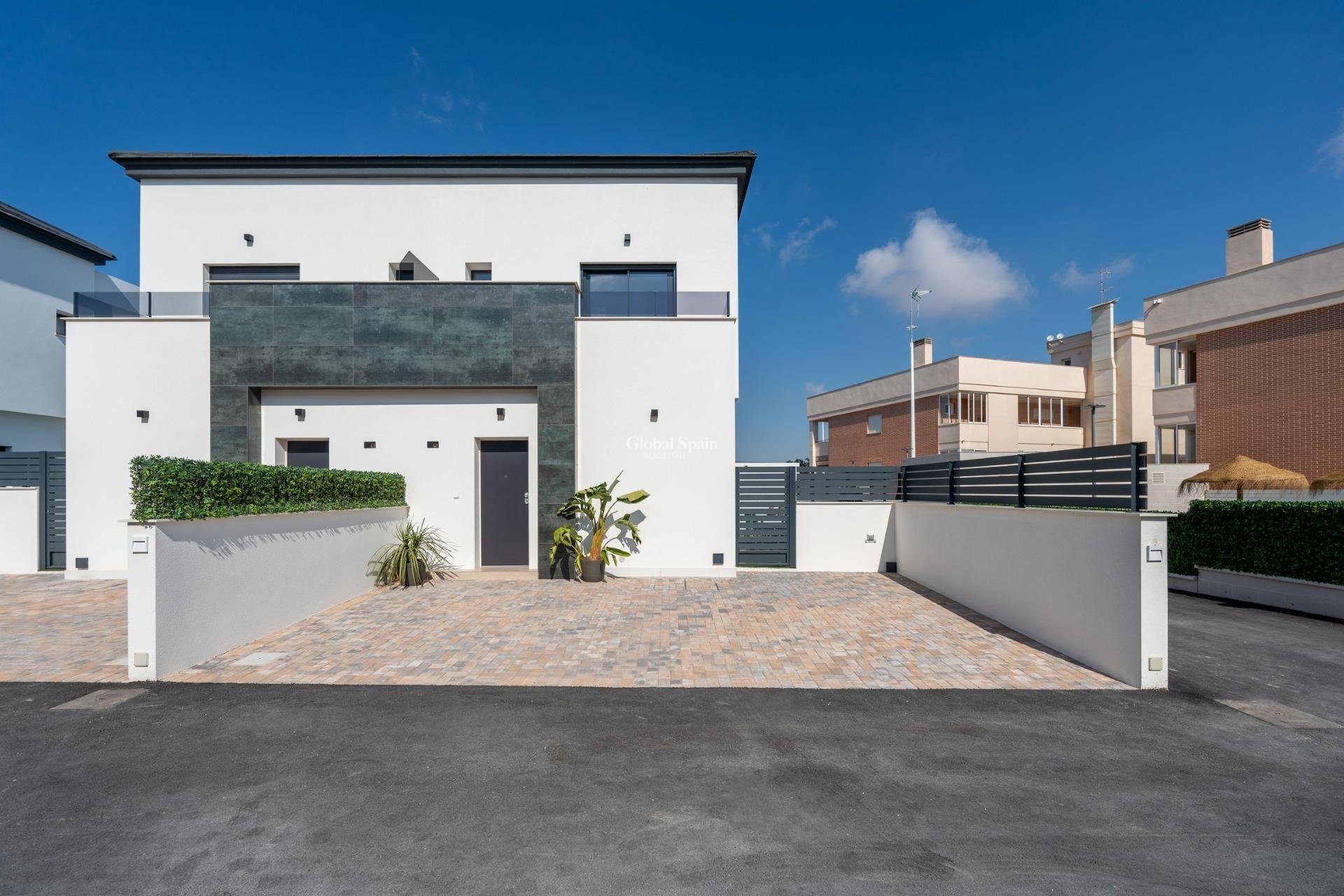 Nueva construcción  - CASA -
GRAN ALACANT