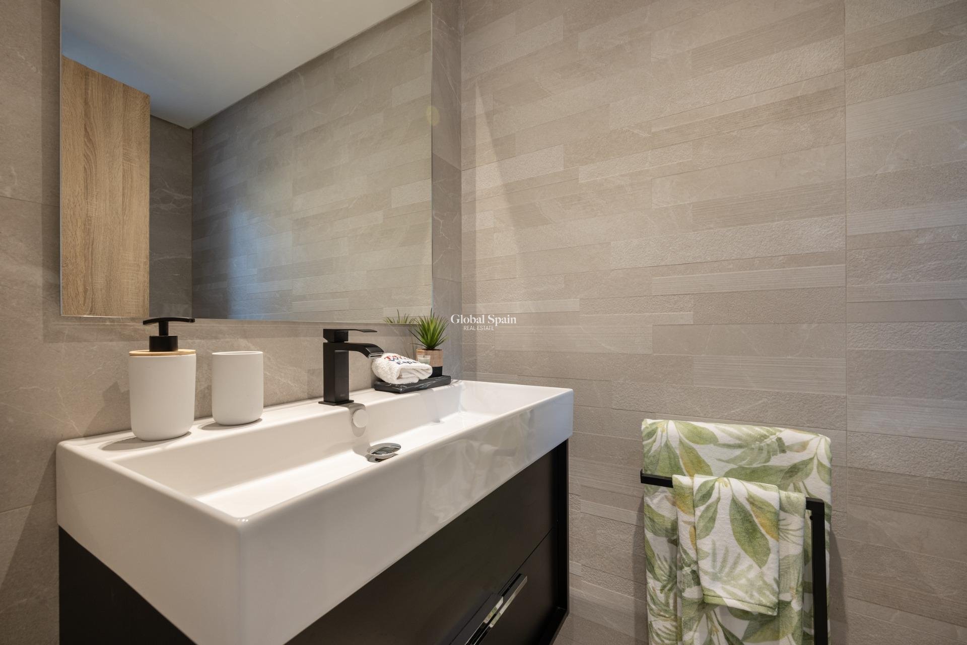 Nueva construcción  - CASA -
ISTÁN - Cerros De Los Lagos