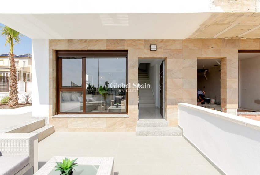 Nueva construcción  - CASA -
LOS BALCONES - LOS ALTOS