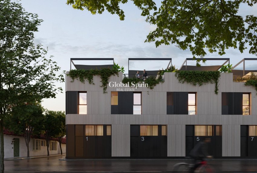 Nueva construcción  - CASA -
MÁLAGA - Pedregalejo