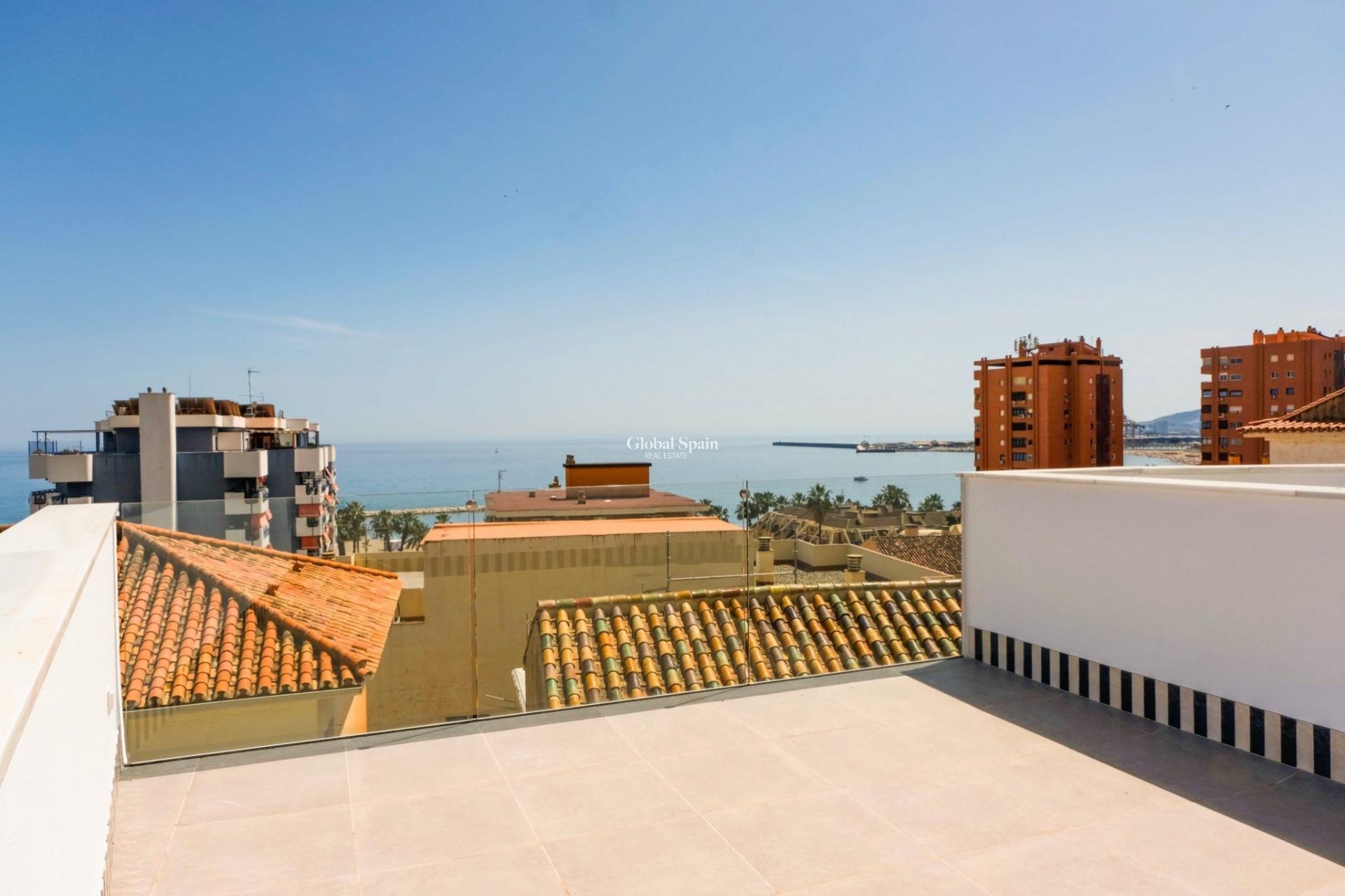 Nueva construcción  - CASA -
MÁLAGA - Playa de la Malagueta