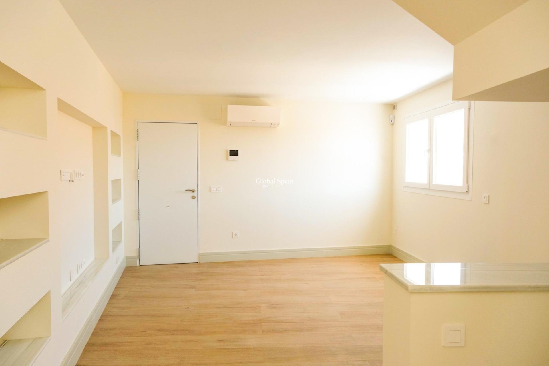 Nueva construcción  - CASA -
MÁLAGA - Playa de la Malagueta