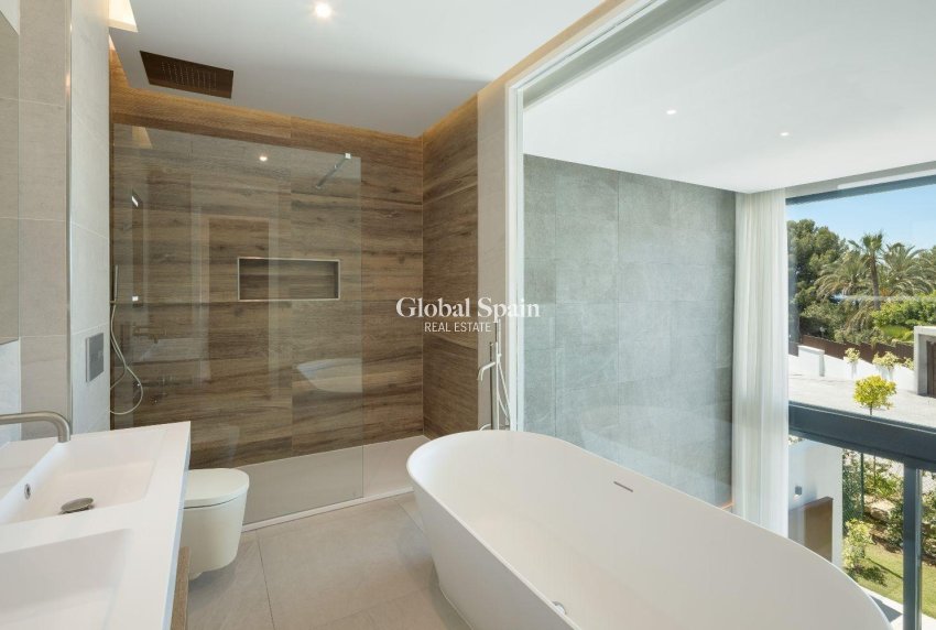 Nueva construcción  - CASA -
MARBELLA - Rio Real Golf