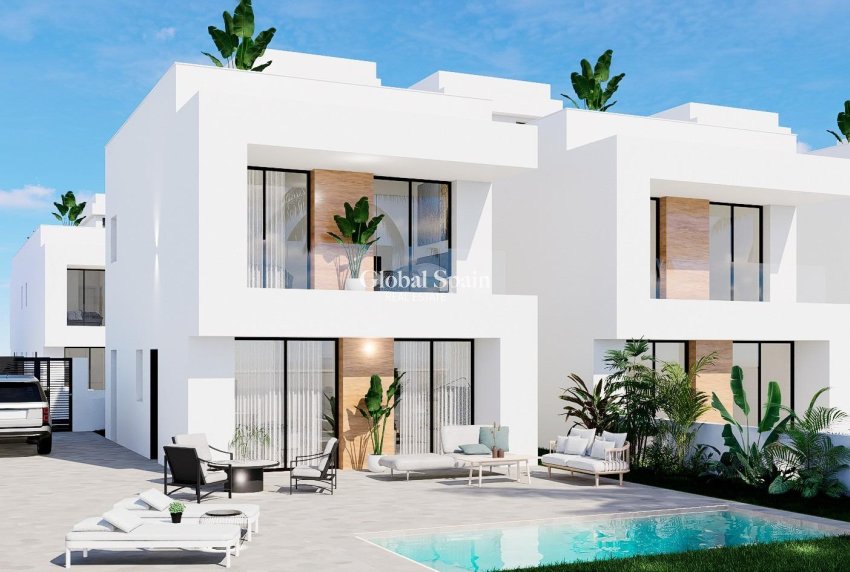 Nueva construcción  - CASA -
ORIHUELA COSTA - La Zenia