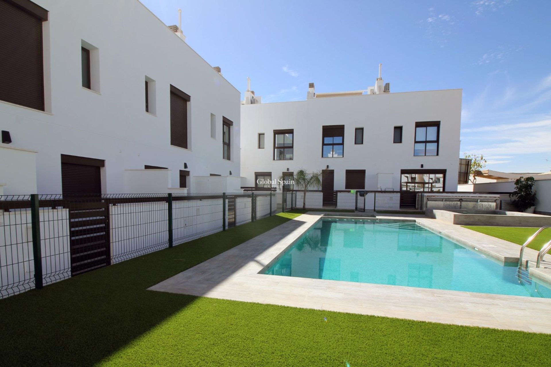 Nueva construcción  - CASA -
PILAR DE LA HORADADA - parque Andromeda
