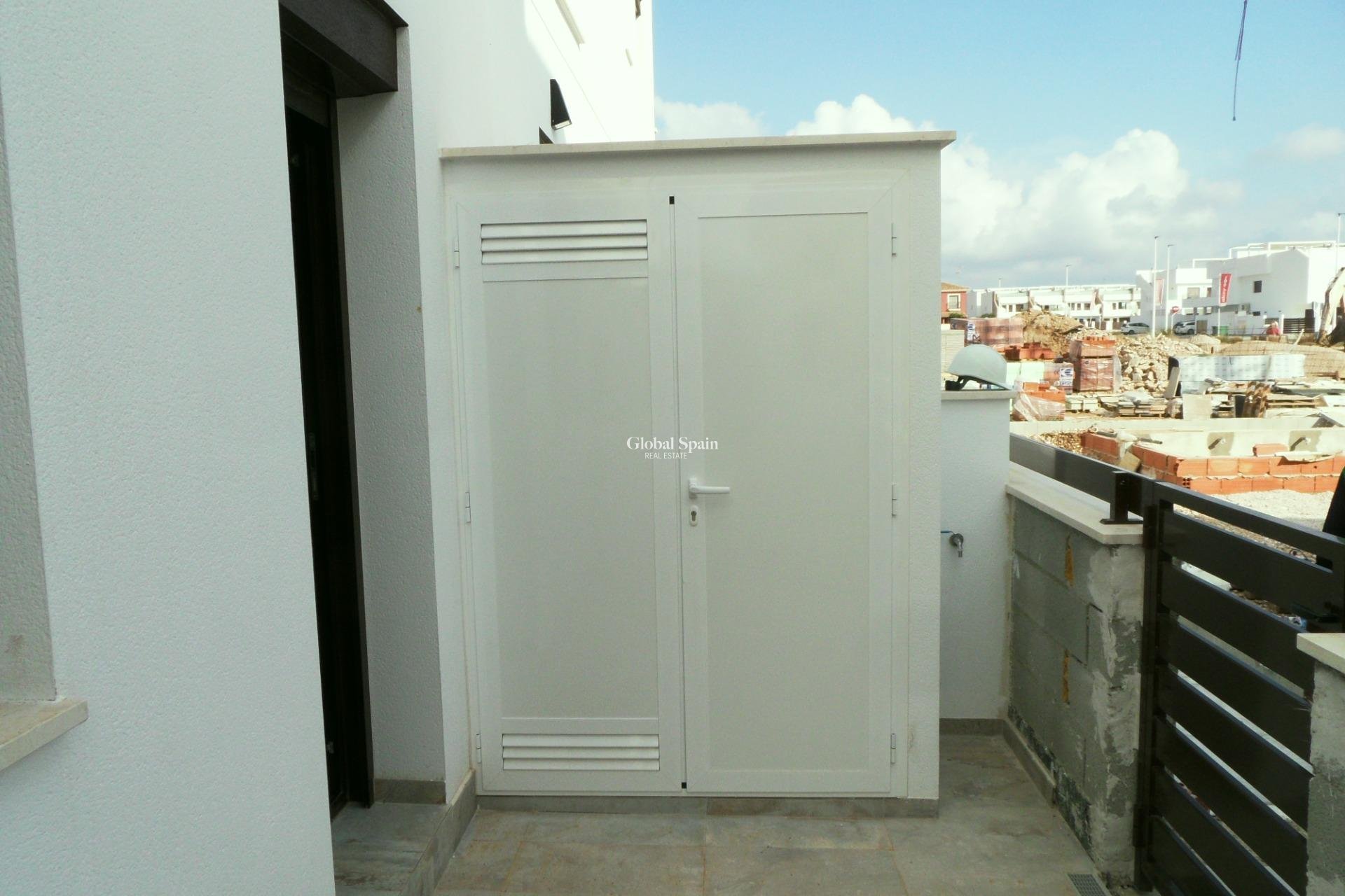 Nueva construcción  - CASA -
PILAR DE LA HORADADA - parque Andromeda