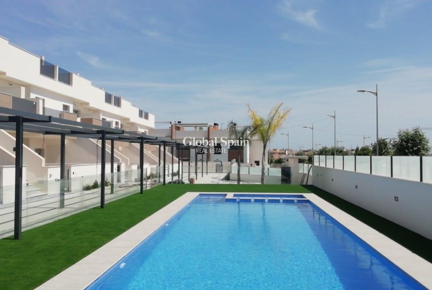 Nueva construcción  - CASA -
PILAR DE LA HORADADA - Pilar de la Horadada