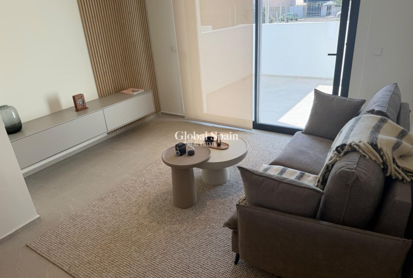 Nueva construcción  - CASA -
PILAR DE LA HORADADA - pueblo