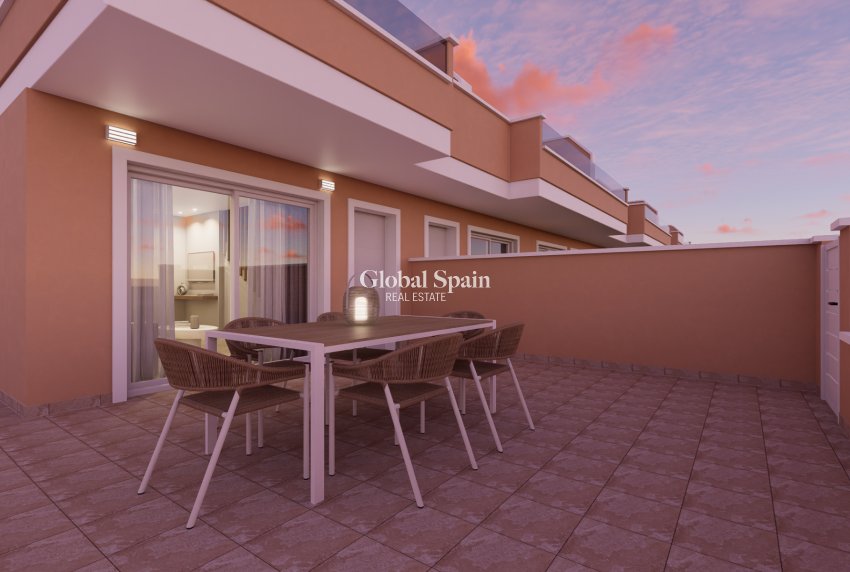 Nueva construcción  - CASA -
PILAR DE LA HORADADA