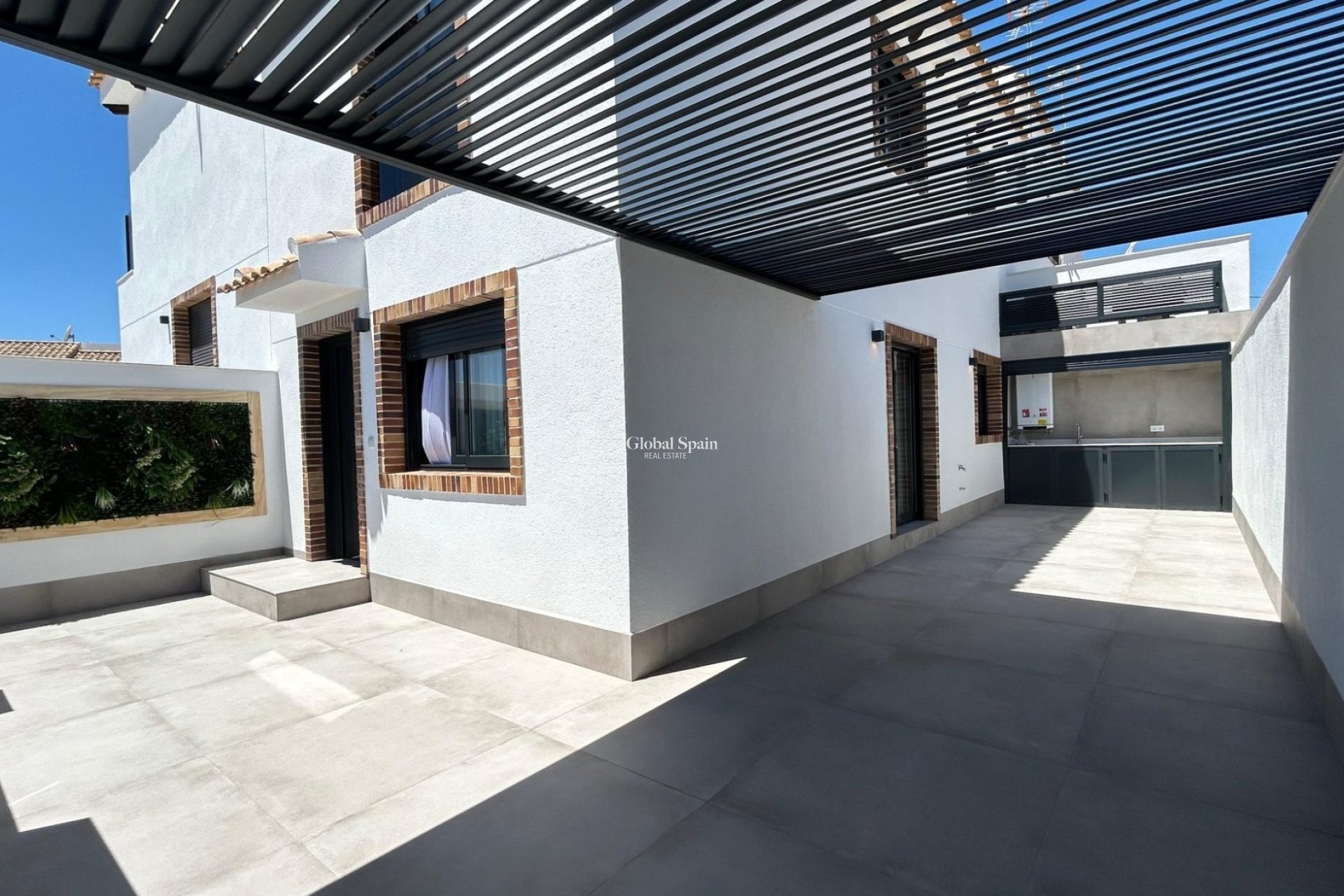 Nueva construcción  - CASA -
PILAR DE LA HORADADA