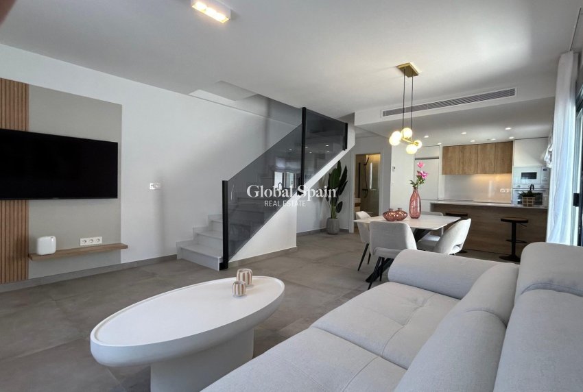 Nueva construcción  - CASA -
PILAR DE LA HORADADA