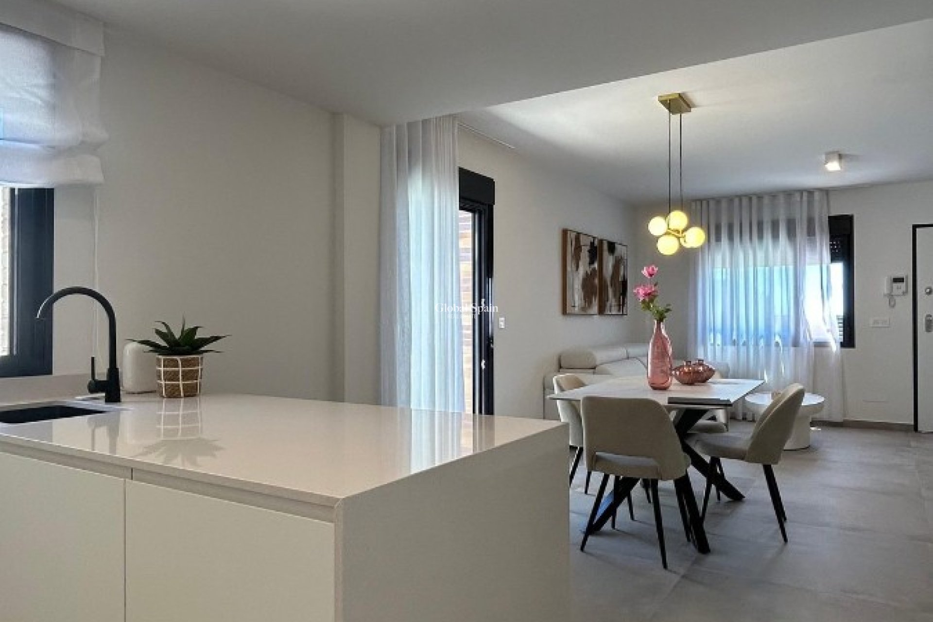Nueva construcción  - CASA -
PILAR DE LA HORADADA