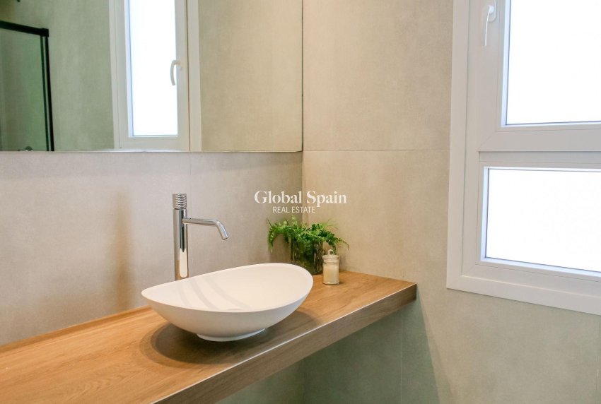 Nueva construcción  - Villa -
ALGORFA - LA FINCA GOLF / ALGORFA