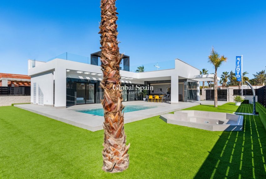 Nueva construcción  - VILLA -
ALGORFA - LA FINCA GOLF / ALGORFA