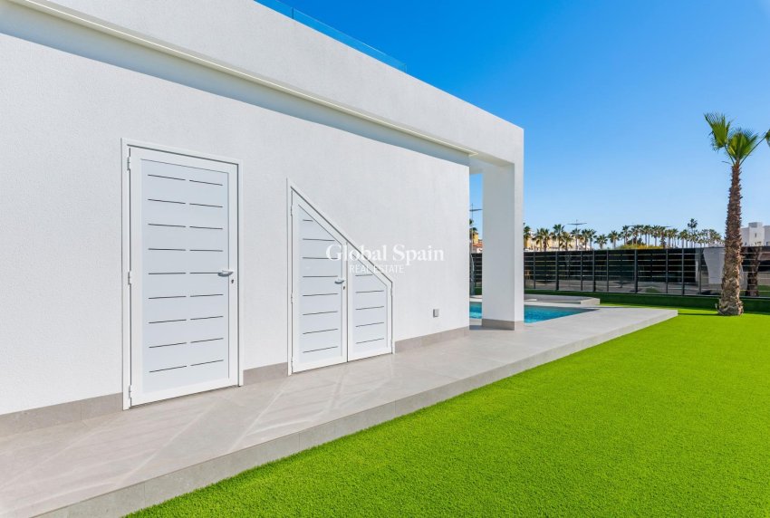 Nueva construcción  - VILLA -
ALGORFA - LA FINCA GOLF / ALGORFA