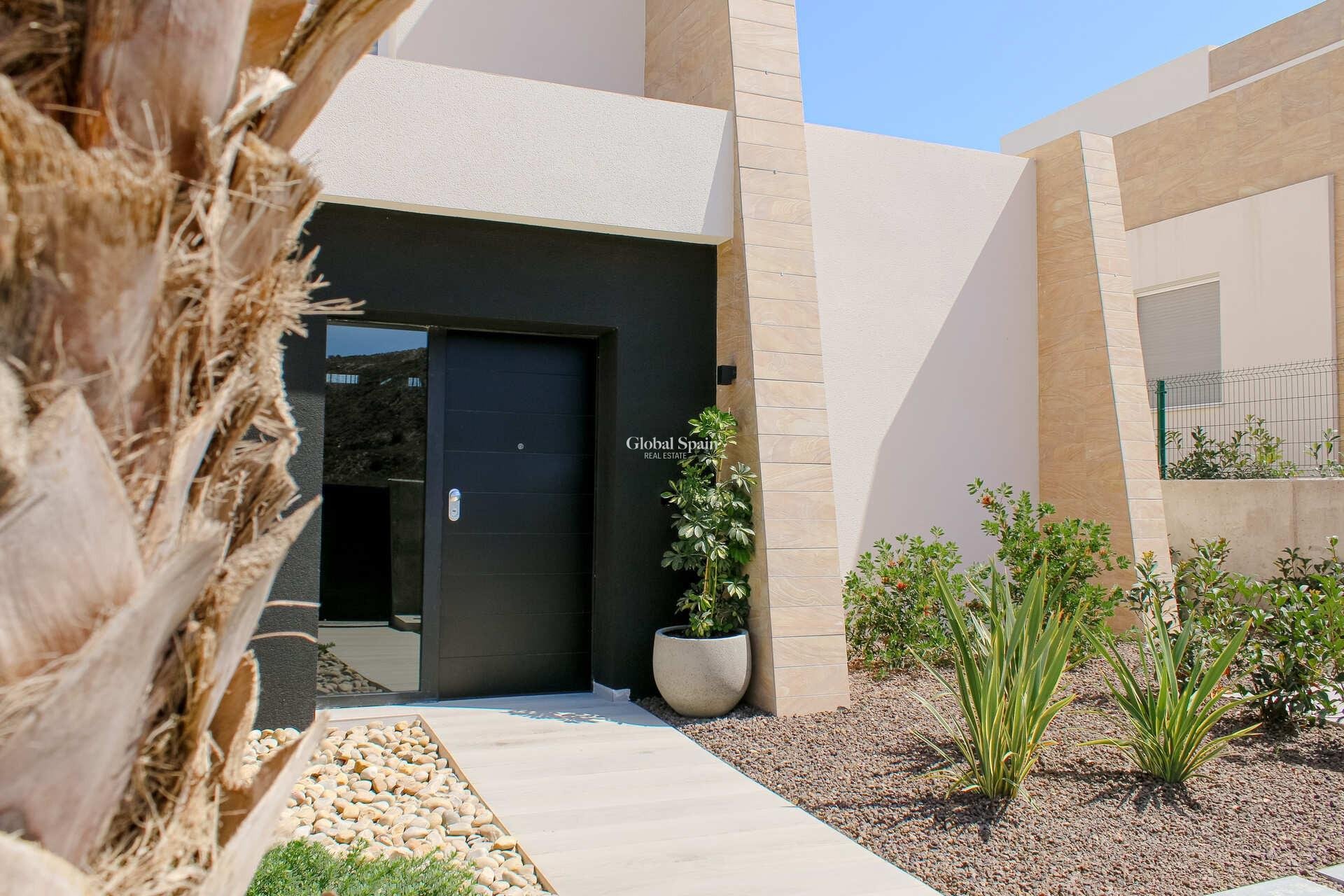 Nueva construcción  - VILLA -
ALGORFA - LA FINCA GOLF / ALGORFA
