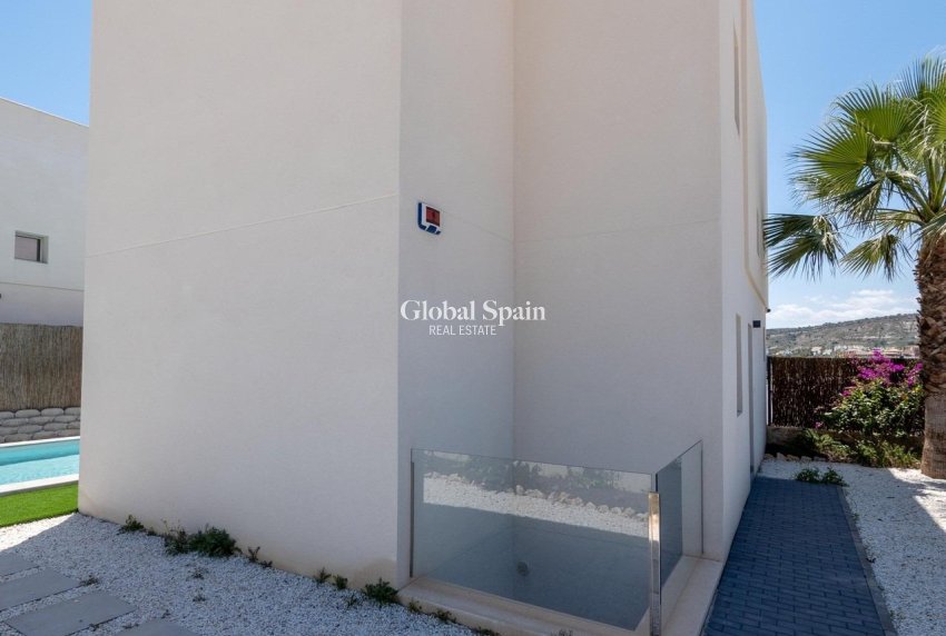 Nueva construcción  - VILLA -
ALGORFA - LA FINCA GOLF / ALGORFA