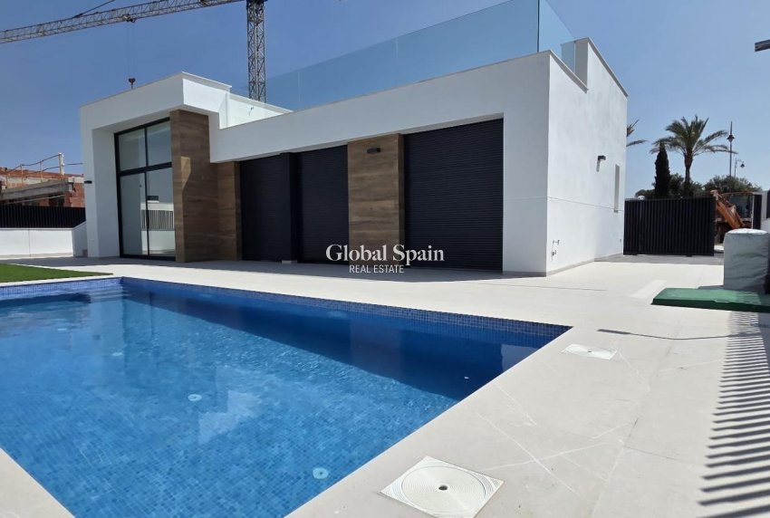 Nueva construcción  - VILLA -
ALHAMA DE MURCIA