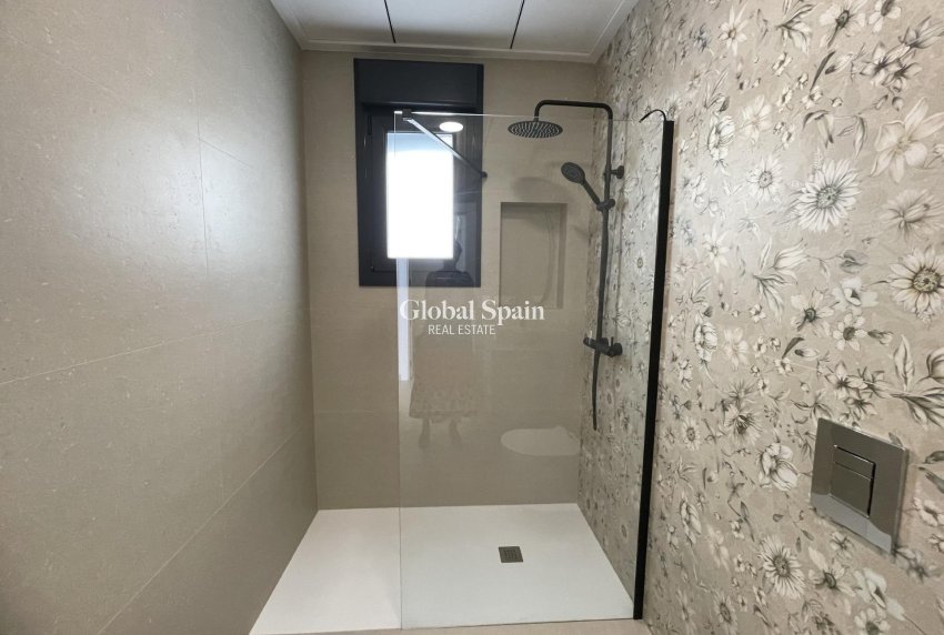 Nueva construcción  - VILLA -
ALMORADÍ - Heredades