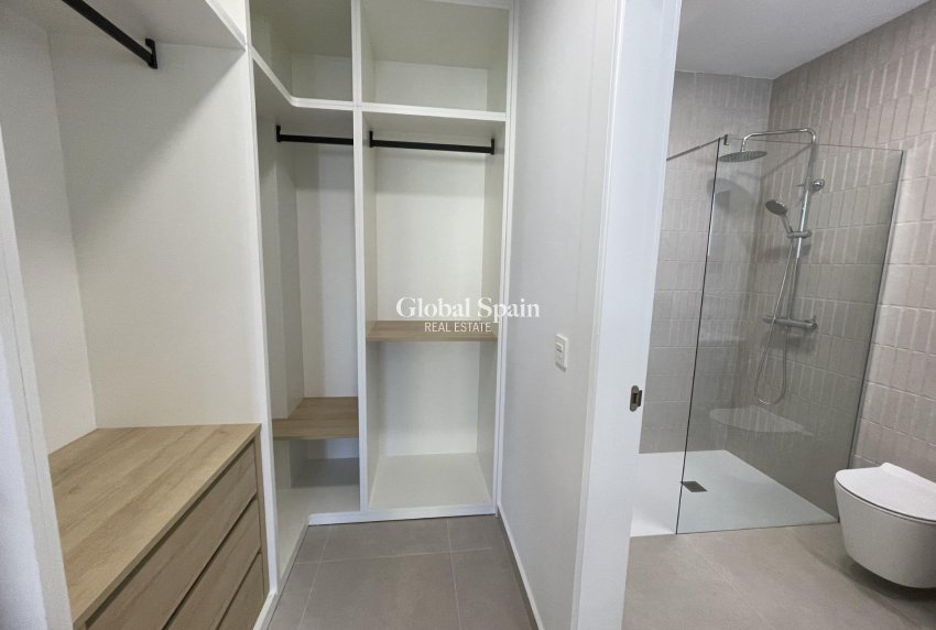 Nueva construcción  - VILLA -
ALMORADÍ - Heredades