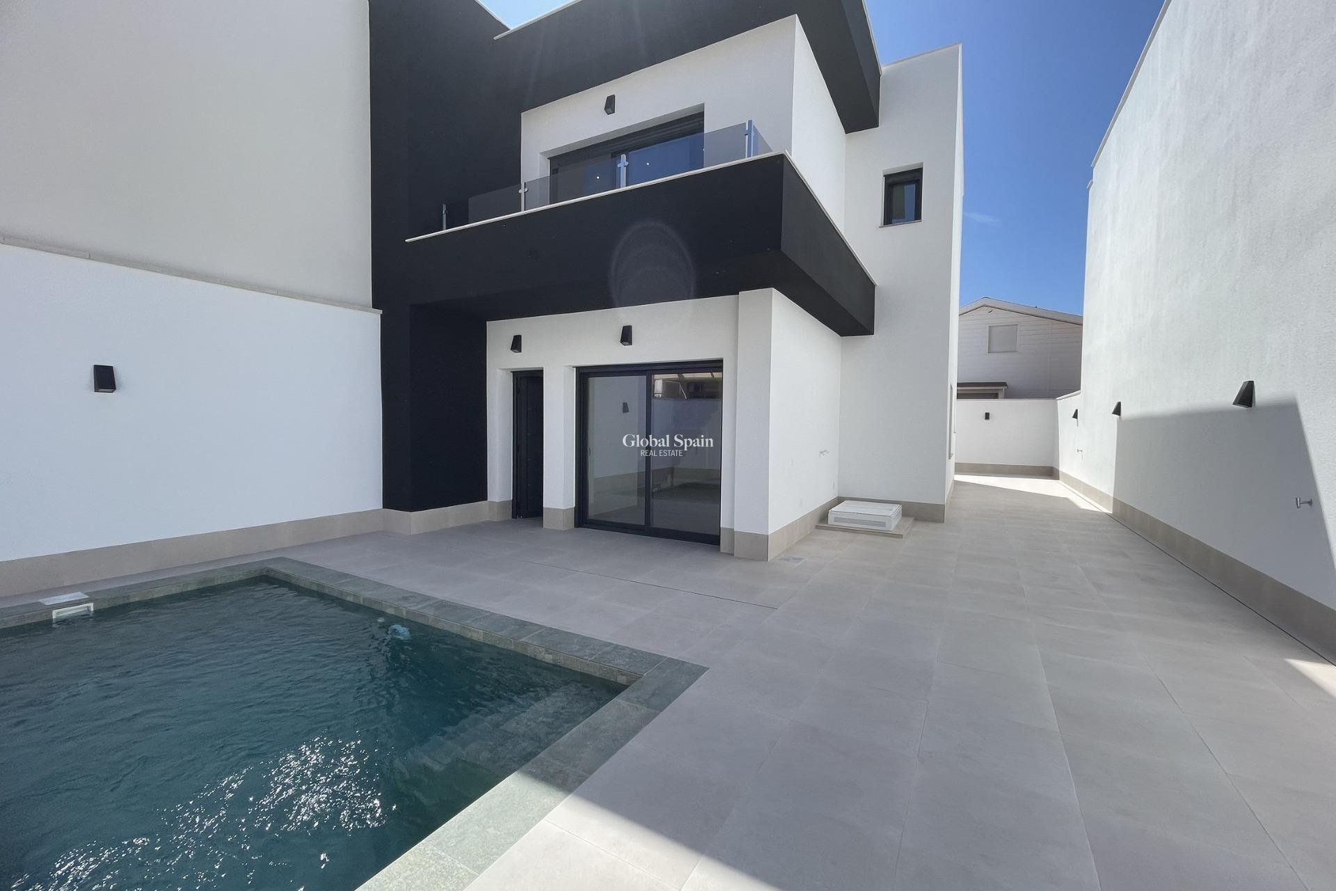 Nueva construcción  - VILLA -
ALMORADÍ - Heredades