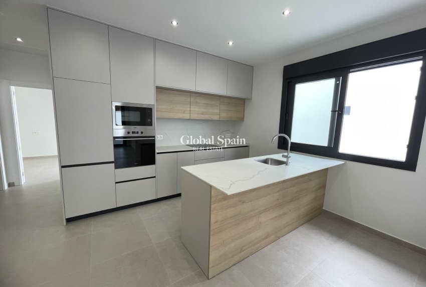 Nueva construcción  - VILLA -
ALMORADÍ - Heredades