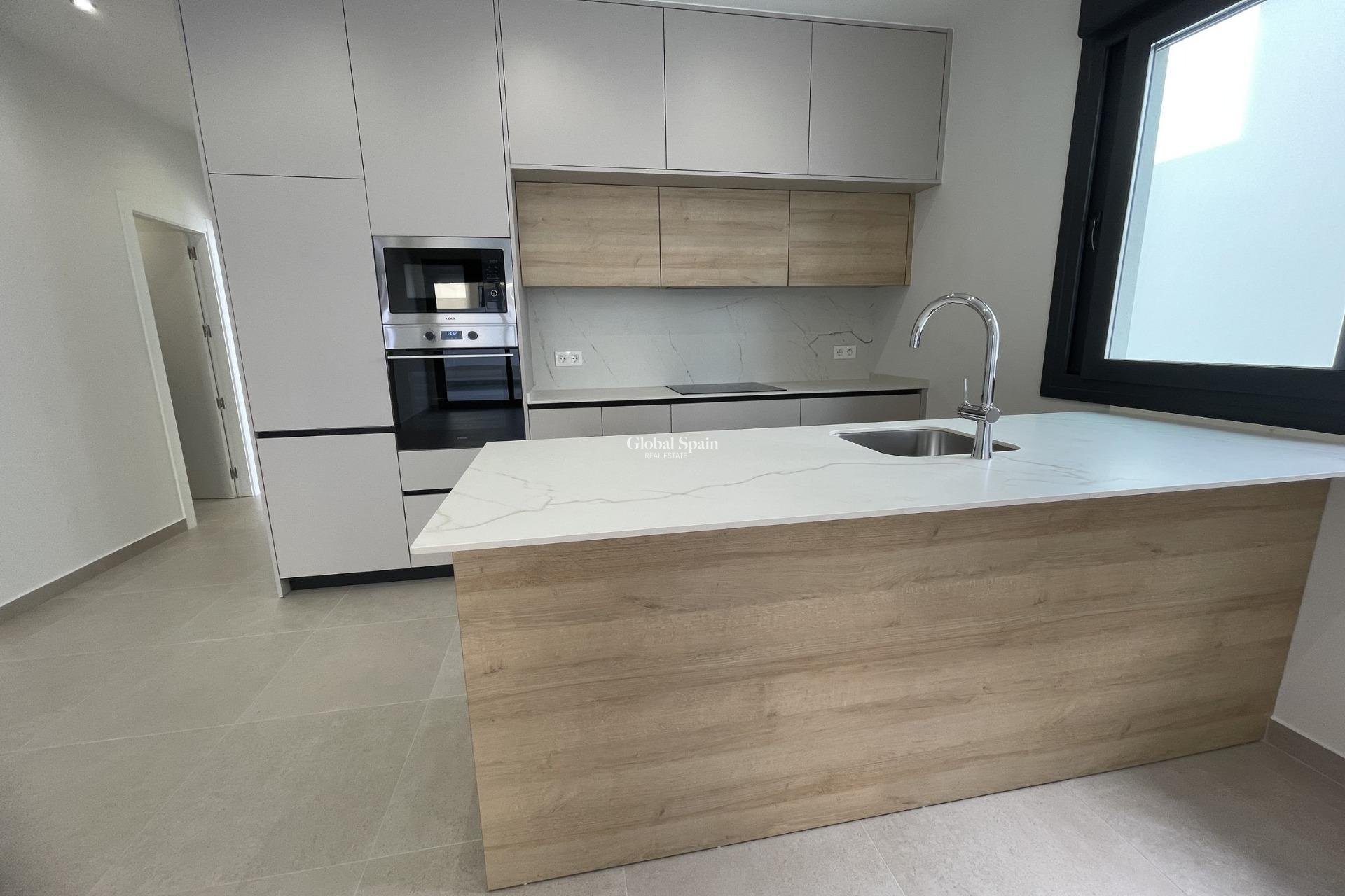 Nueva construcción  - VILLA -
ALMORADÍ - Heredades