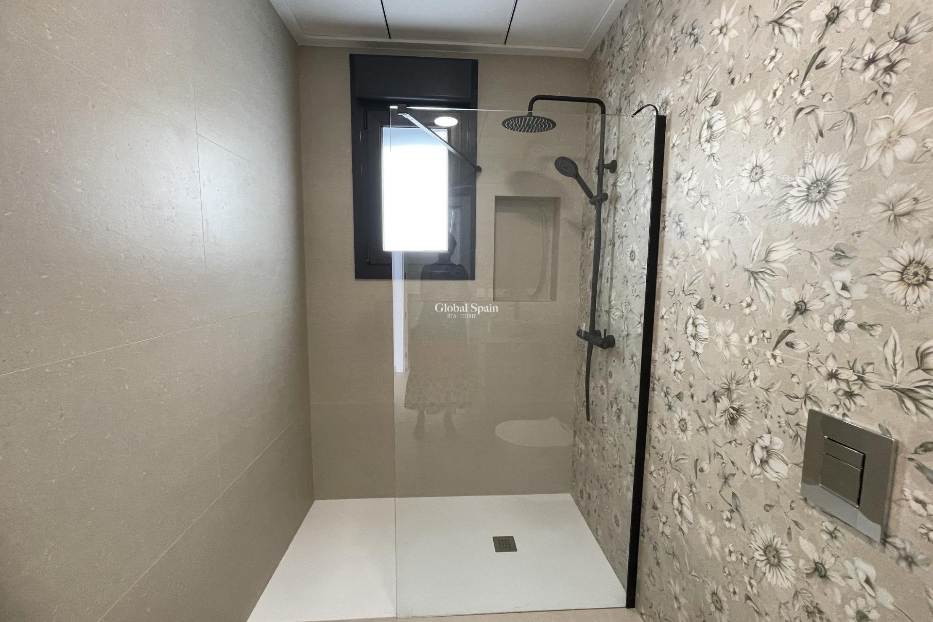 Nueva construcción  - VILLA -
ALMORADÍ - Heredades