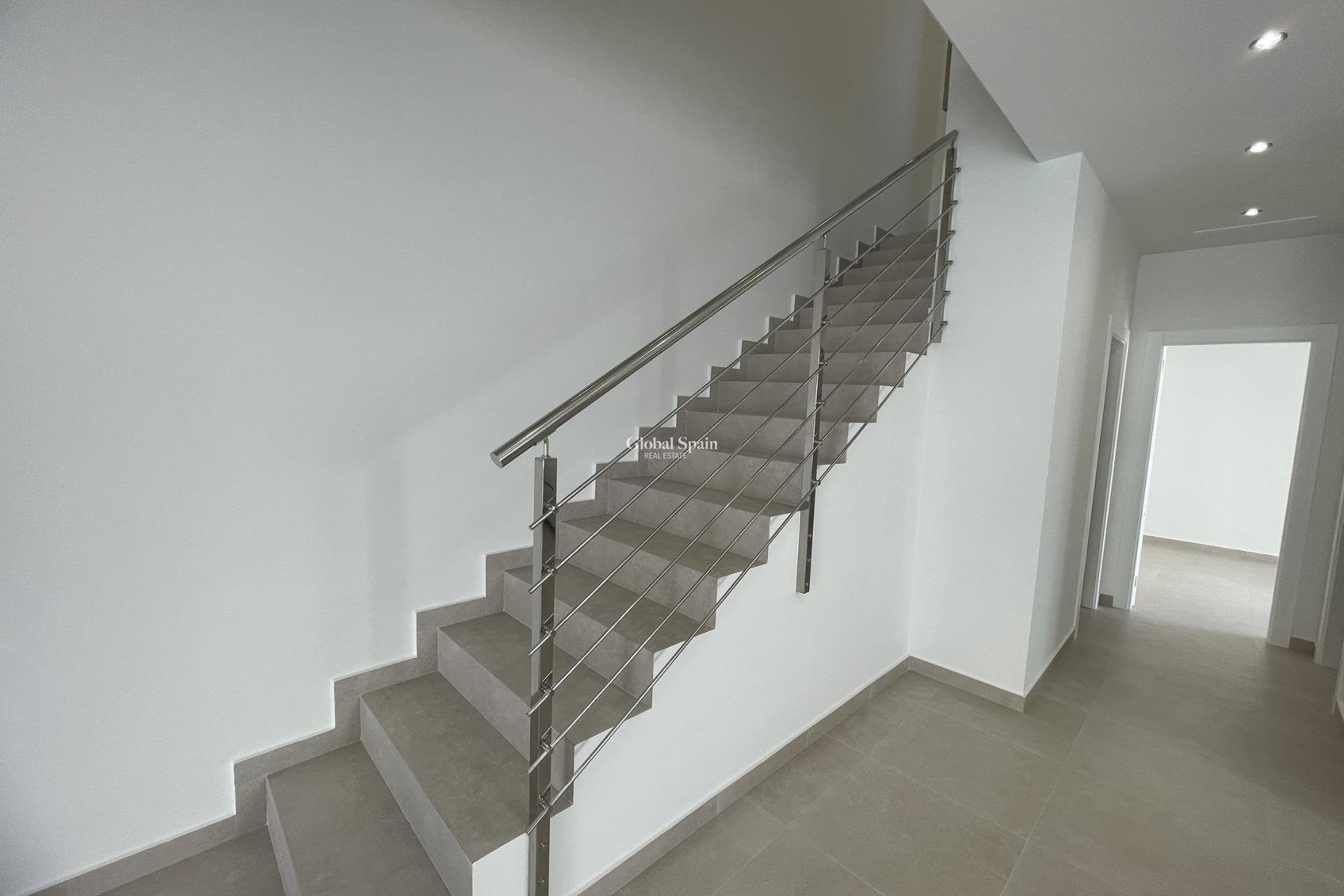 Nueva construcción  - VILLA -
ALMORADÍ - Heredades