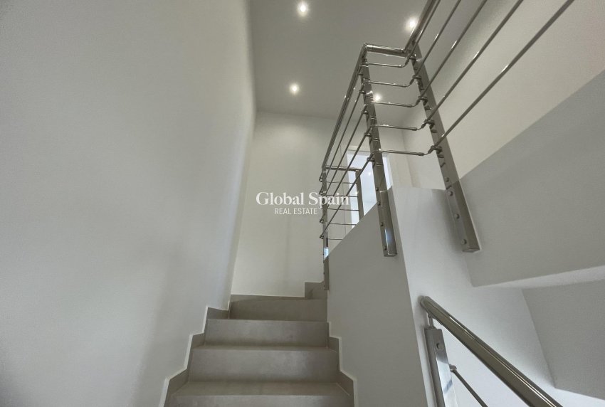 Nueva construcción  - VILLA -
ALMORADÍ - Heredades