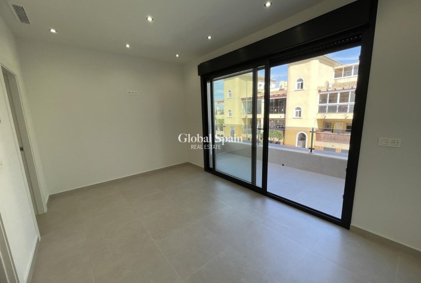Nueva construcción  - VILLA -
ALMORADÍ - Heredades