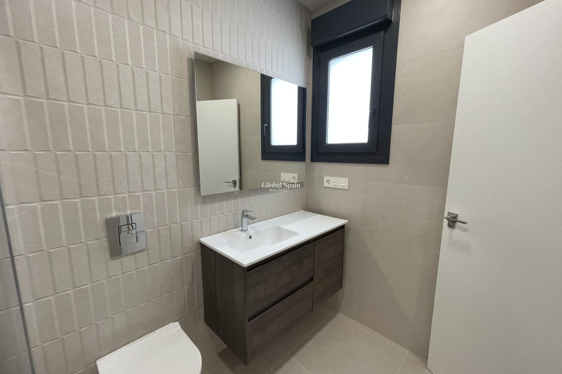 Nueva construcción  - VILLA -
ALMORADÍ - Heredades