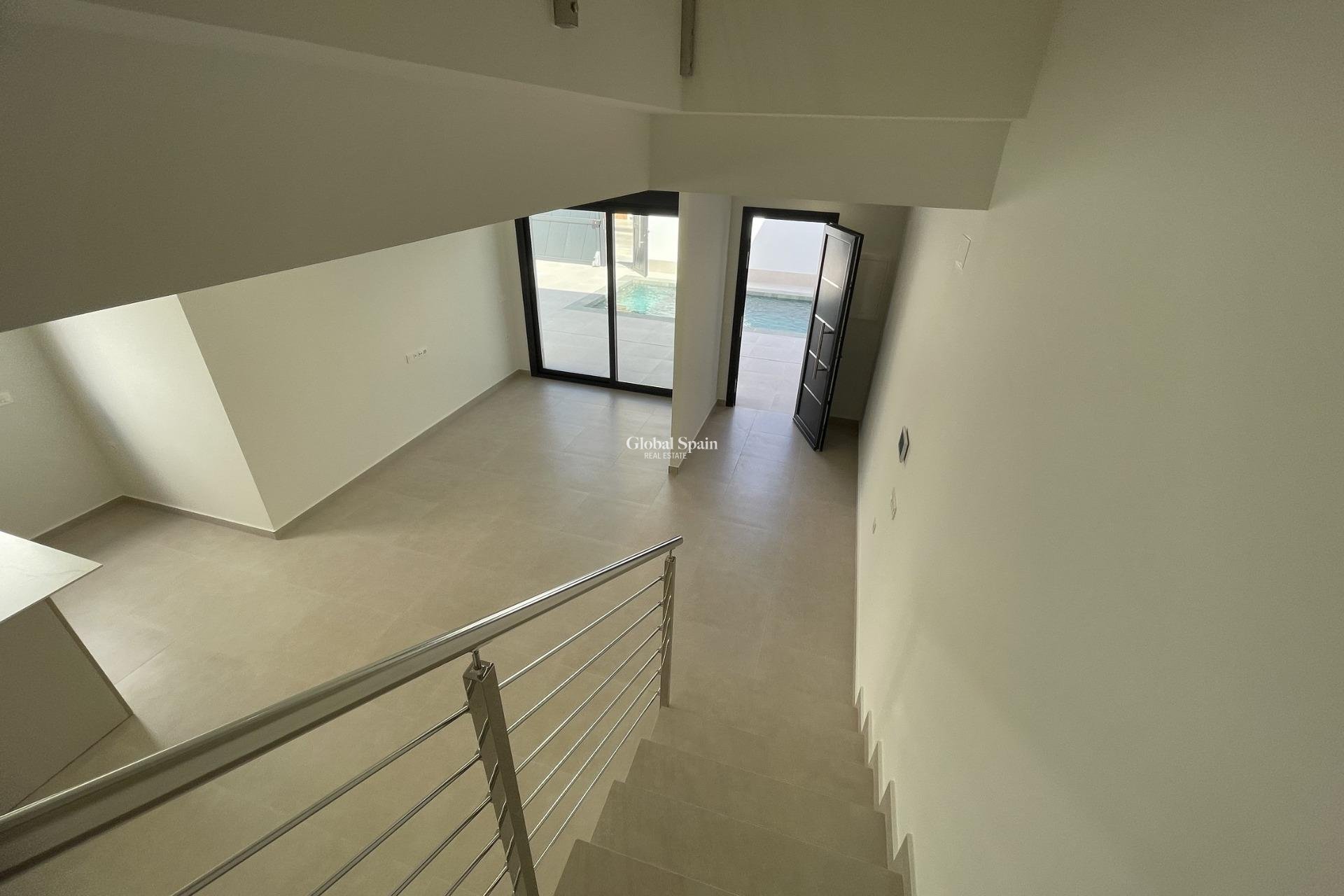 Nueva construcción  - VILLA -
ALMORADÍ - Heredades