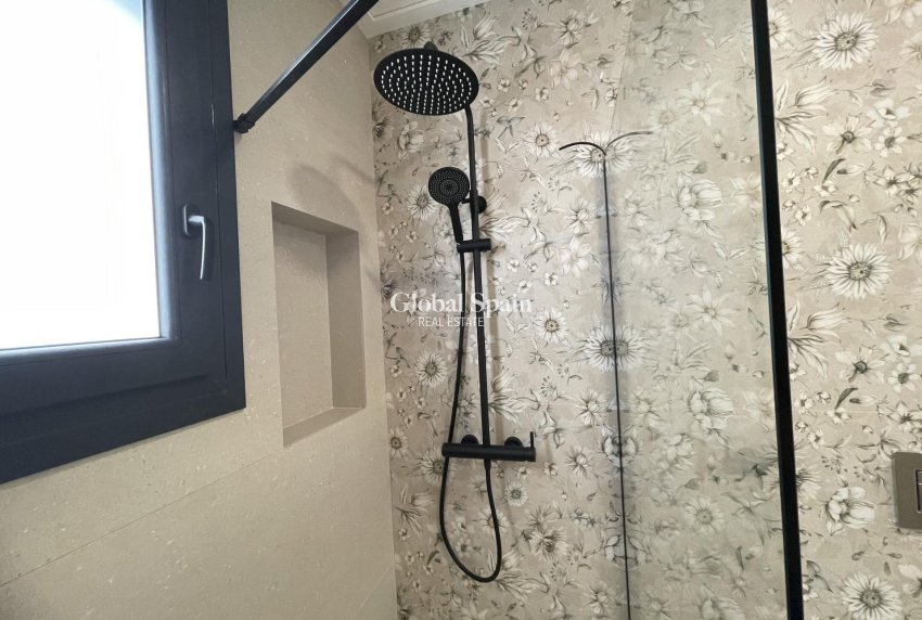 Nueva construcción  - Villa -
ALMORADÍ - Heredades