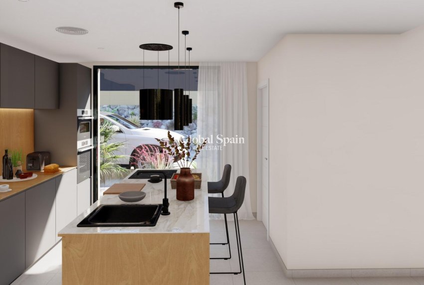 Nueva construcción  - VILLA -
BAÑOS Y MENDIGO - Altaona Golf