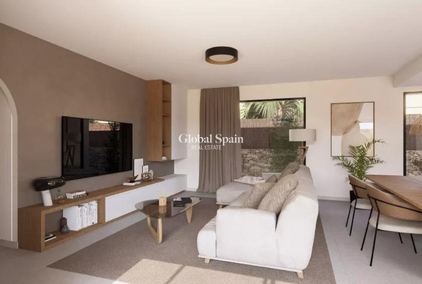 Nueva construcción  - VILLA -
BAÑOS Y MENDIGO - Altaona Golf