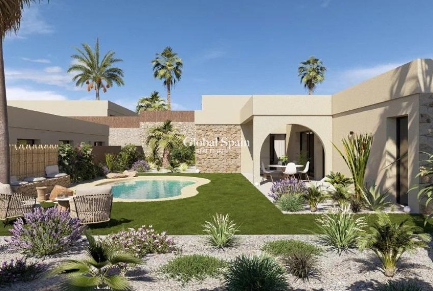 Nueva construcción  - VILLA -
BAÑOS Y MENDIGO - Altaona Golf