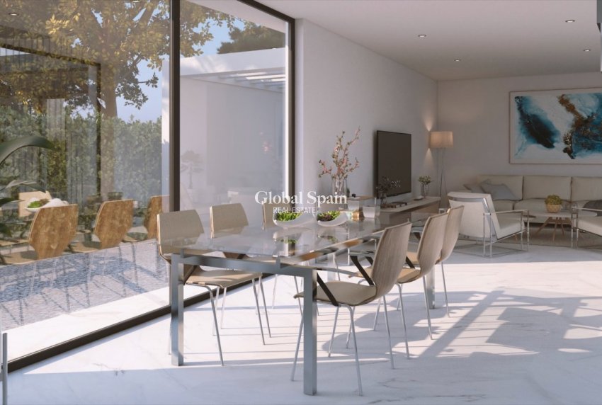 Nueva construcción  - VILLA -
BAÑOS Y MENDIGO - Altaona Golf