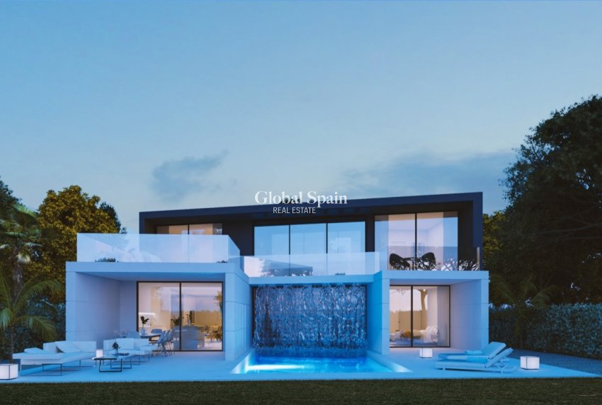 Nueva construcción  - VILLA -
BAÑOS Y MENDIGO - Altaona Golf