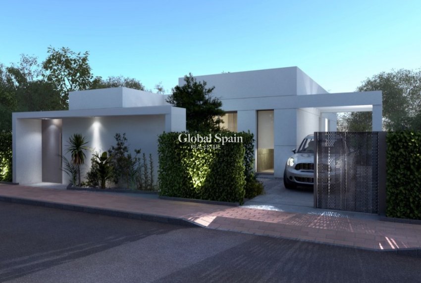 Nueva construcción  - VILLA -
BAÑOS Y MENDIGO - Altaona Golf