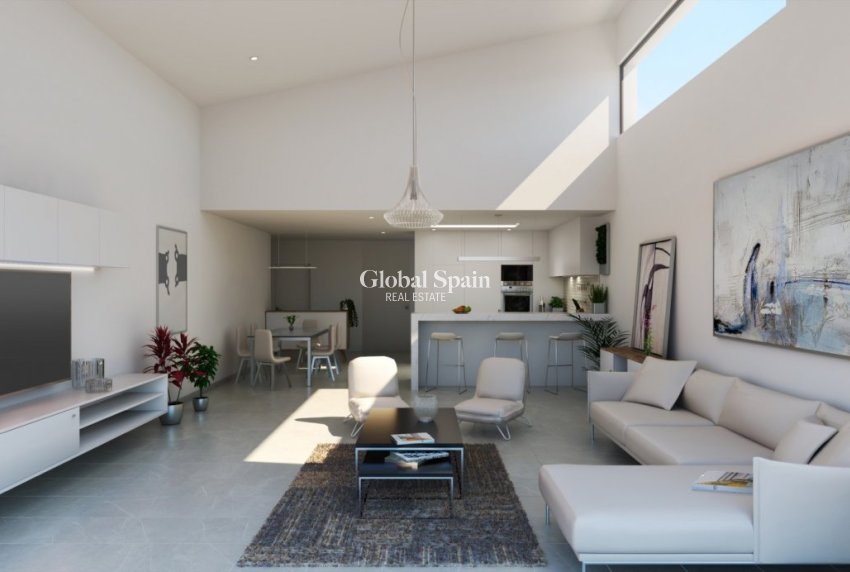 Nueva construcción  - VILLA -
BAÑOS Y MENDIGO - Altaona Golf