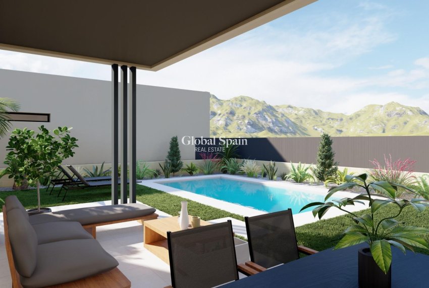Nueva construcción  - VILLA -
BAÑOS Y MENDIGO - Altaona Golf