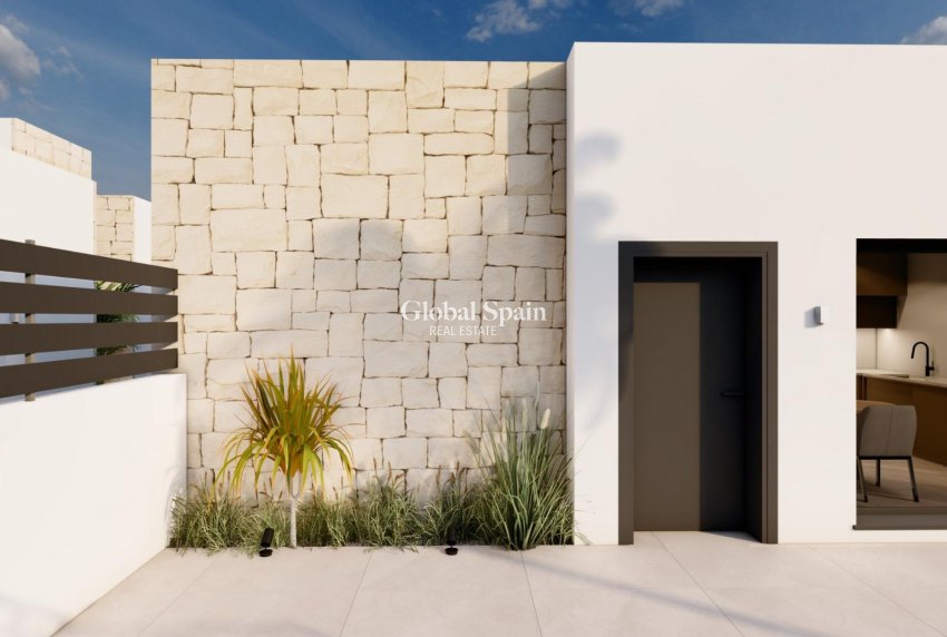 Nueva construcción  - VILLA -
BENIJÓFAR - Urb. Monteazul