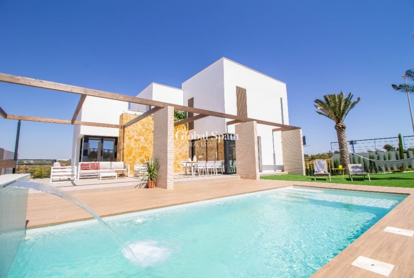 Nueva construcción  - Villa -
DEHESA DE CAMPOAMOR