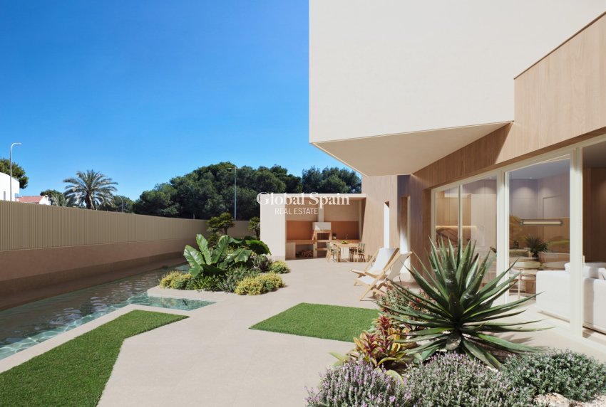 Nueva construcción  - VILLA -
DEHESA DE CAMPOAMOR