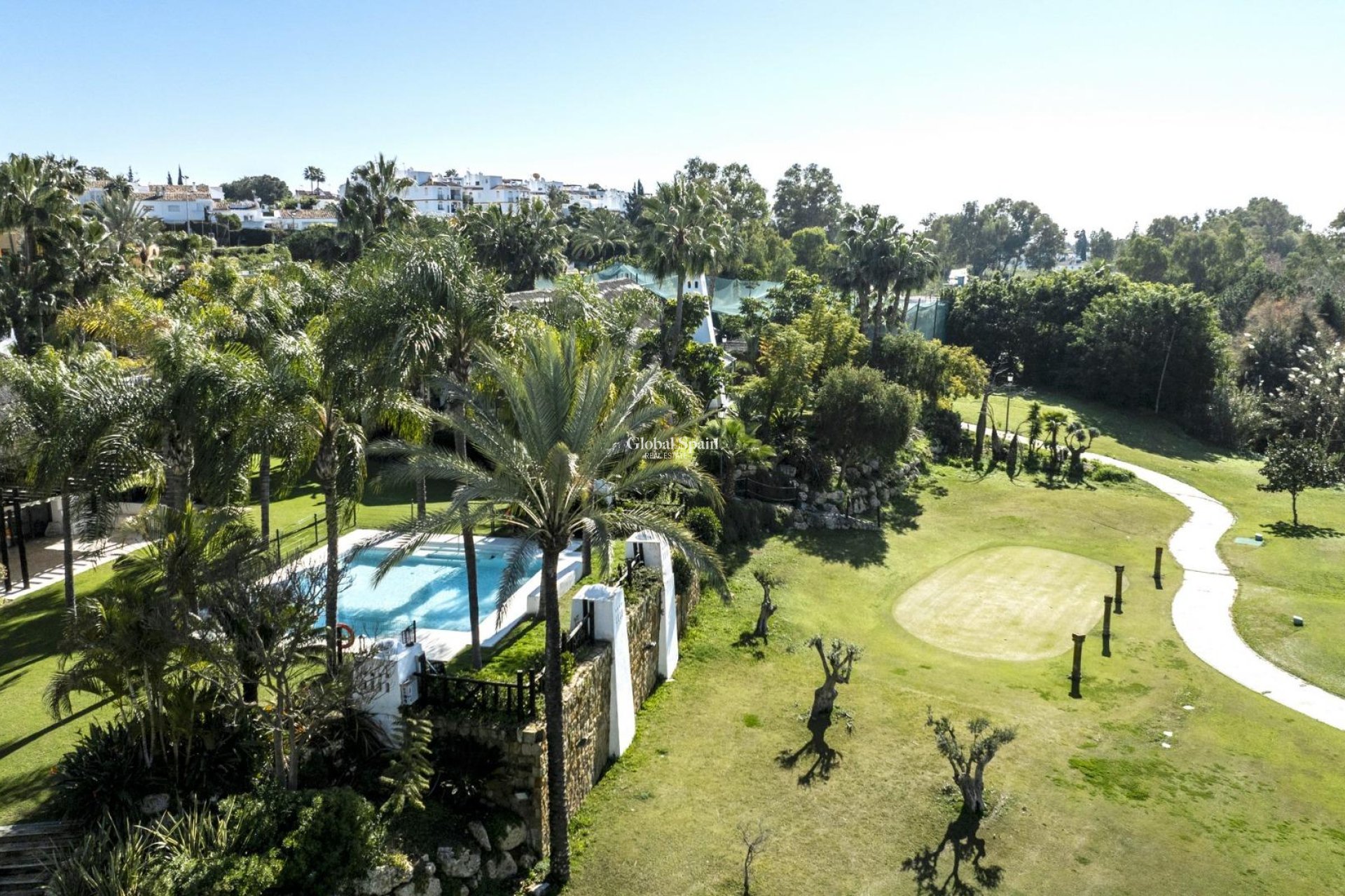 Nueva construcción  - VILLA -
ESTEPONA - Atalaya del Golf