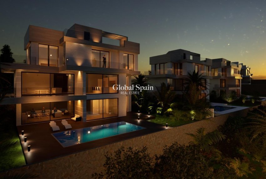 Nueva construcción  - VILLA -
ESTEPONA - Azata Golf