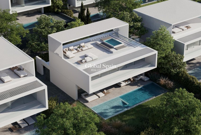 Nueva construcción  - VILLA -
ESTEPONA - Estepona Golf