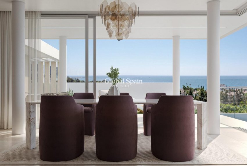 Nueva construcción  - VILLA -
ESTEPONA - Urb. La Gaspara
